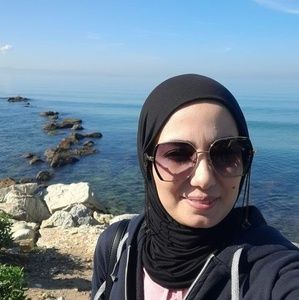 Meet your Posher, Manel